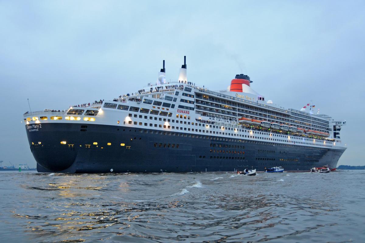 3 - Queen Mary 2 260810-52.jpg