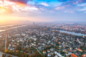 Wohnen 2022: Sonnenuntergang über Wien.